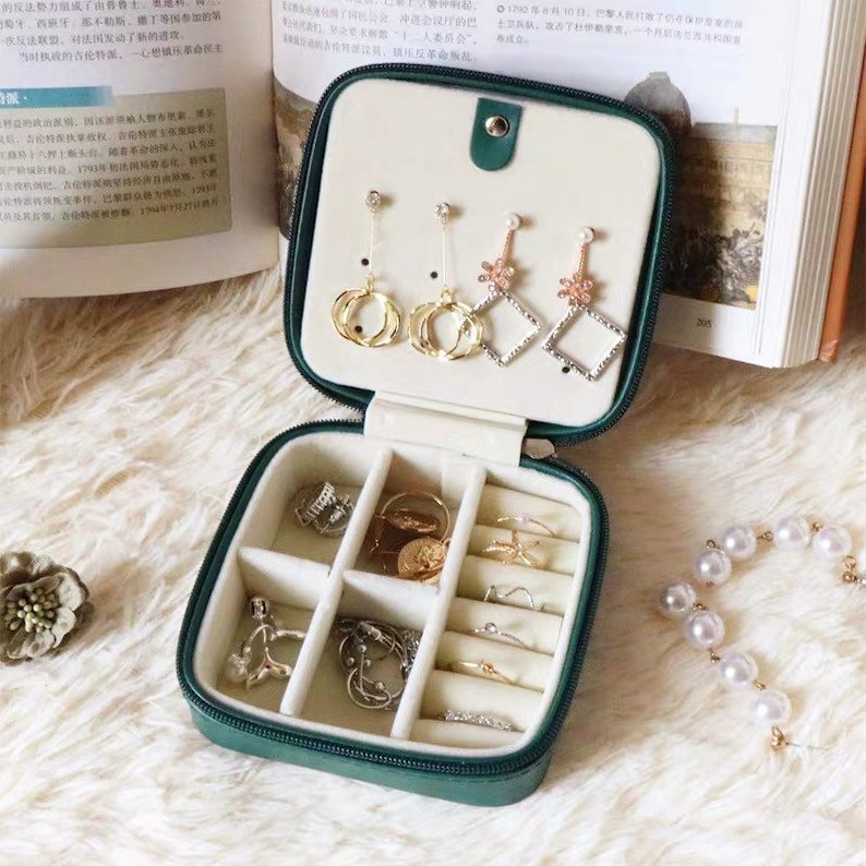 Plush Solid Color Travel Jewelry Case