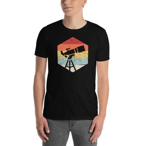 Telescope T-Shirt / Retro Style Astronomy Science Gift (Unisex)