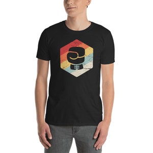 Retro Boxing T-Shirt / Vintage Boxing Glove & Martial Arts Instructor Gift (Unisex)