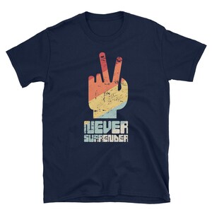 Retro Winston Churchill T-Shirt (Unisex) / WWII Tee Shirt & Battle of Britain History Gift - &quot;Never&quot;