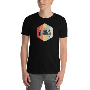 Antique Car Collecting T-Shirt / Retro Vintage Old Car Collector Gift (Unisex)