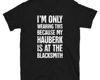 Slitet tryck – Europeisk medeltids-hauberk-t-shirt / Medeltida gåva för historiker och renässansentusiaster (unisex)