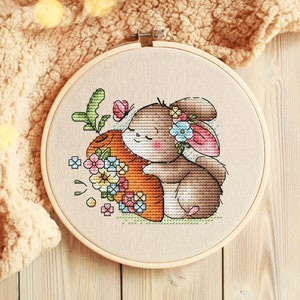Bunny Cross Stitch Pattern PDF Instant Download, Bunny with a carrot Cross Stitch, Cute Bunny Cross Stitch PDF