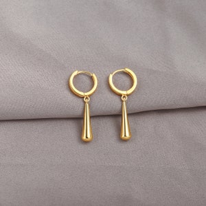 Boucles d'oreilles pendantes en or délicates,Boucles d'oreilles goutte d'eau,Boucles d'oreilles en forme de larme en plaqué or 18 carats,Boucles d'oreilles Huggie,Boucles d'oreilles pendantes pour femme,AWW-RH372