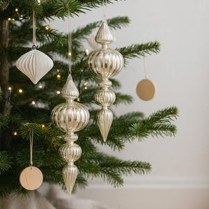 Vintage Silver Cone Glass Ornaments – Swirled Icicle Christmas Decor – Blown Glass Holiday Baubles in 3 Sizes
