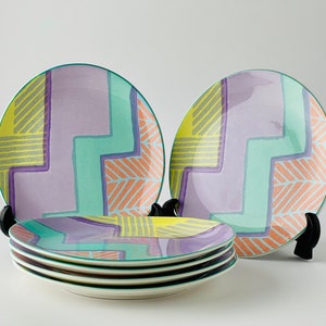 Set aus 6 eiförmigen Vintage-Tellern im Memphis-Stil – 80er-Jahre-Nostalgie, Rosenthal Flash One Inspiration, Pastelltöne – Geschirrkollektion