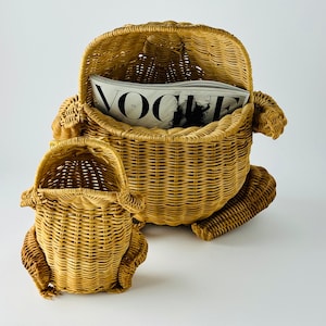 Wicker Frog Basket -  UK