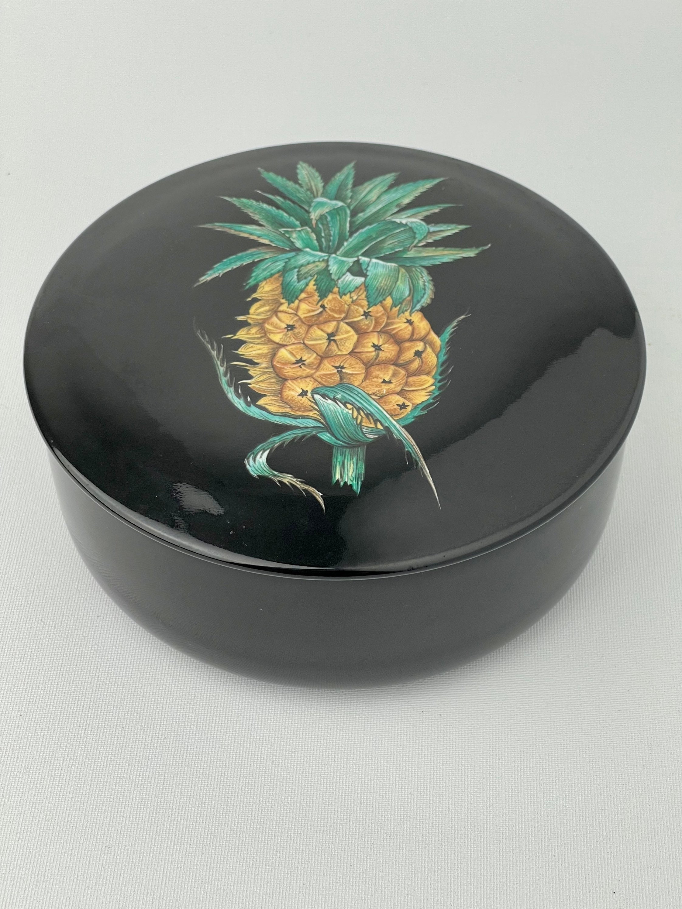candy dish pineapple design Trinketbox Vintage Villeroy and Boch Pineapple Black Forest pineapple ceramic pineapple print