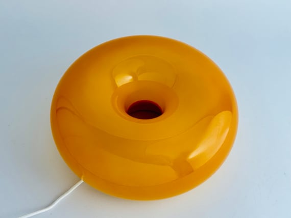 IKEA VARMBLIXT ドーナツランプ – Sabine Marcelis デザイン