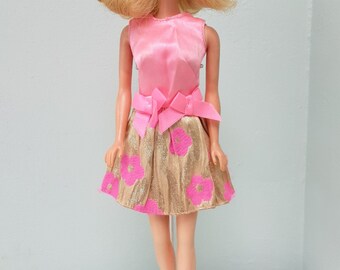 Barbie "Marlo Flip" Blonde.