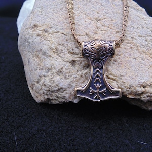Bronze Thor&#39;s Hammer on Bronze Necklace