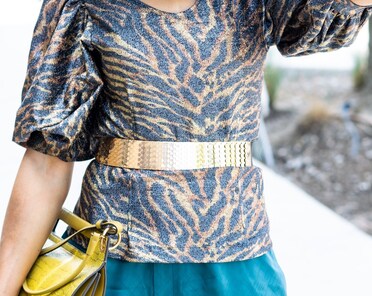 Gold Metallic Fish Scale Textured Waist Belt - Women\'s Accessory Sz 21\