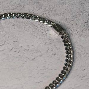 Colar masculino cubano 8 MM | Aço inoxidável prateado / Revestimento de ródio | Colar de corrente masculino | Elo cubano 8 mm | Presente para ele | V&I