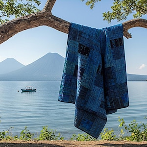 Handmade Queen-size Vivid Blue Guatemalan Patchwork Quilt Set