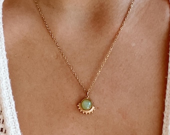 Delicate aventurine necklace • Green gemstone necklace • Filigree natural stone pendant, gold plated • 18k gold plated • Minimalist jewelry set