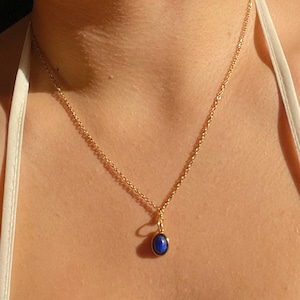 Tiny lapis lazuli necklace • Blue gemstone necklace • Oval healing stone pendant • Minimalist necklace with stone • Gold or silver