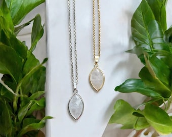 Bergkristall Kette • Weiße Edelstein Kette • facettierte Bergkristall Anhänger Kette • Gold o. Silber • Schmuck Geschenk für Damen