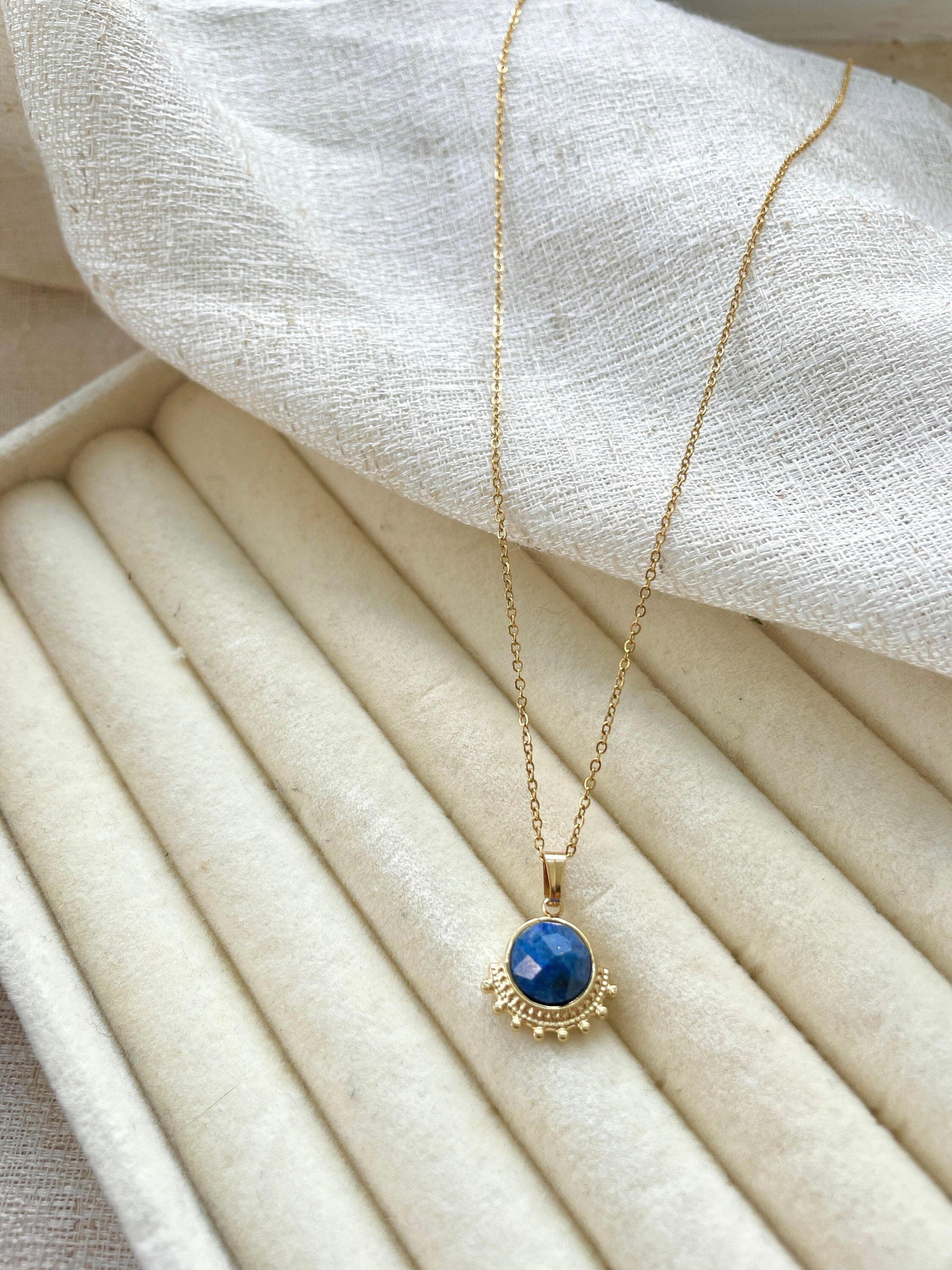 Noble Lapis Lazuli necklace • gemstone necklace gold • minimalist necklace 18k gold-plated • blue crystal pendant • faceted healing stones