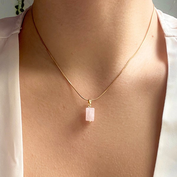 Edle Rosenquarz Halskette • Echte Edelstein Kette mit Quarz Naturstein • Kristall Anhänger minimalistisch • Silber o. Gold • rosa Heilstein