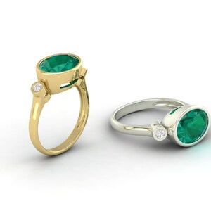 Natural Emerald 14k Yellow Gold Ring with Diamonds