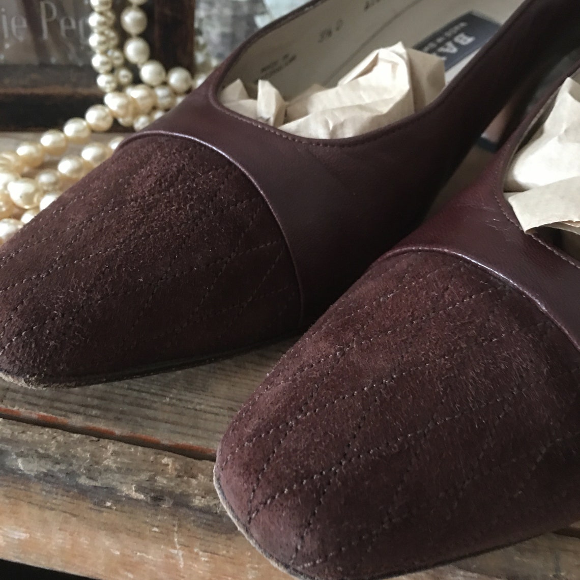 Vintage Bally UK Size 3.5 Brown Leather and Suede Court
