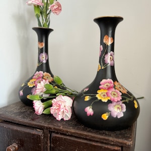 Vintage Pair of Stem Vases Sydney Ware Black with Floral Design Early 1900s Pretty! Ref DSA