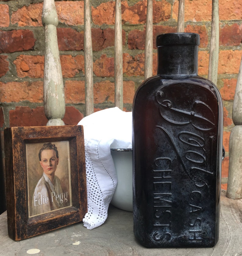 Vintage Apothecary Chemist Bottles Boots Cash Large Amber Etsy