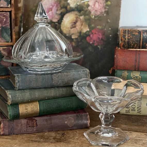 Buy Vintage Press Glass Sweetie Dish 23/B Online in India - Etsy