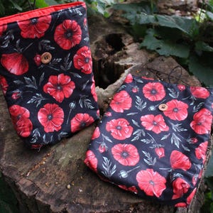 Handmade, sewn book sleeve, Padded book cover, Floral book bag, Book & Kindle accessories, Bookworm gifts for readers