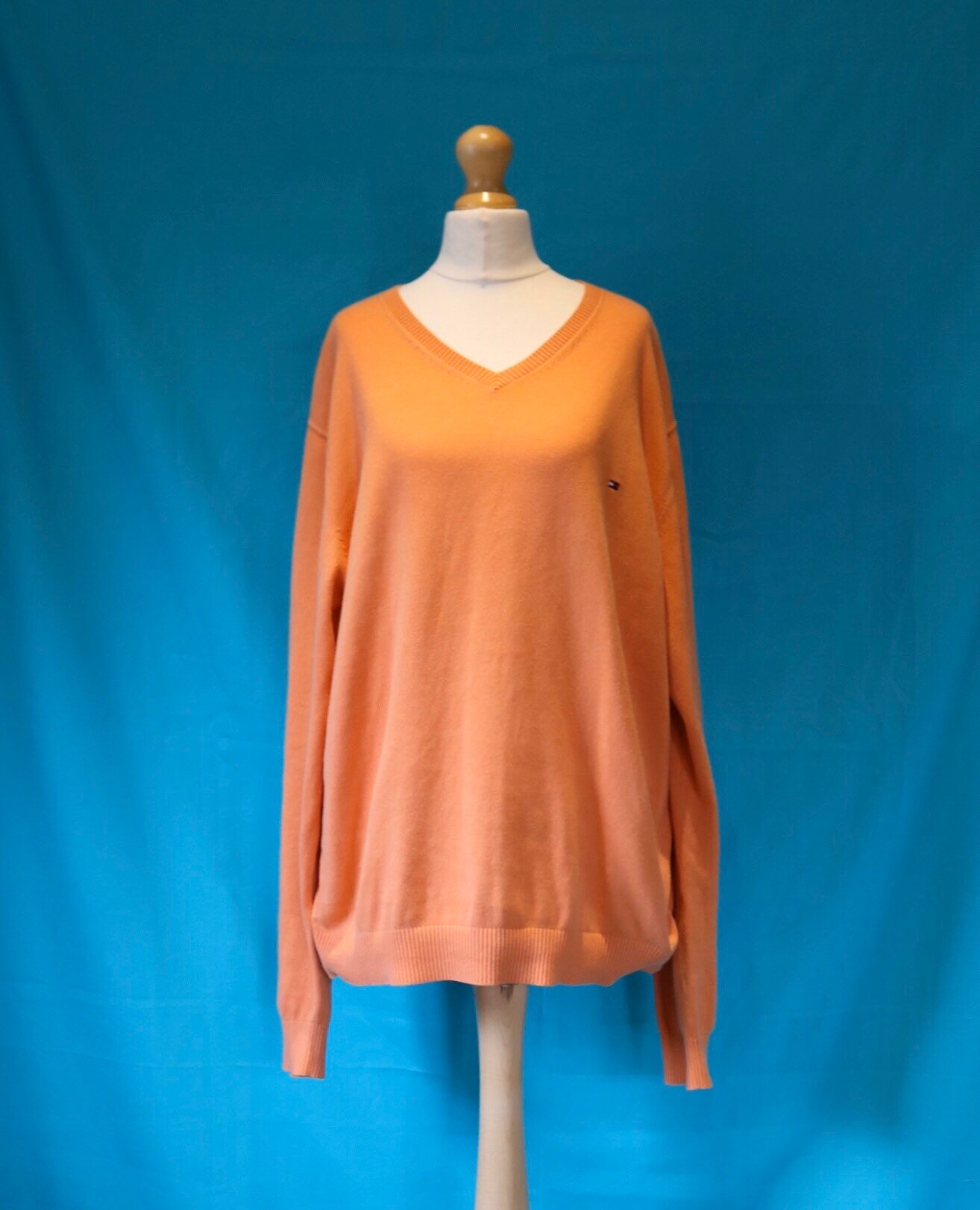 Image of 00S Retro Tommy Hilfiger Orange Light Knit Jumper