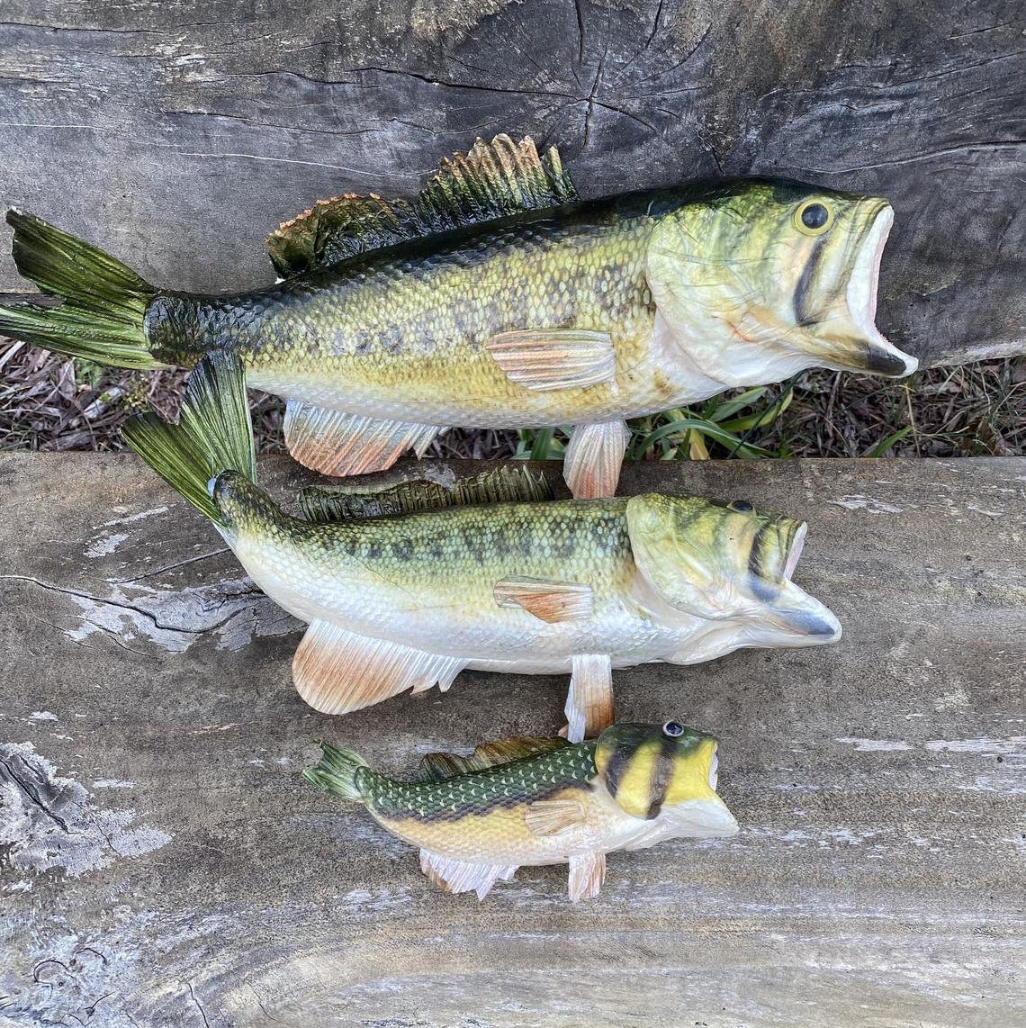 Artificial Large Mouth Bass Lake Fish Theme Wreath Party Decorations  Supplies 