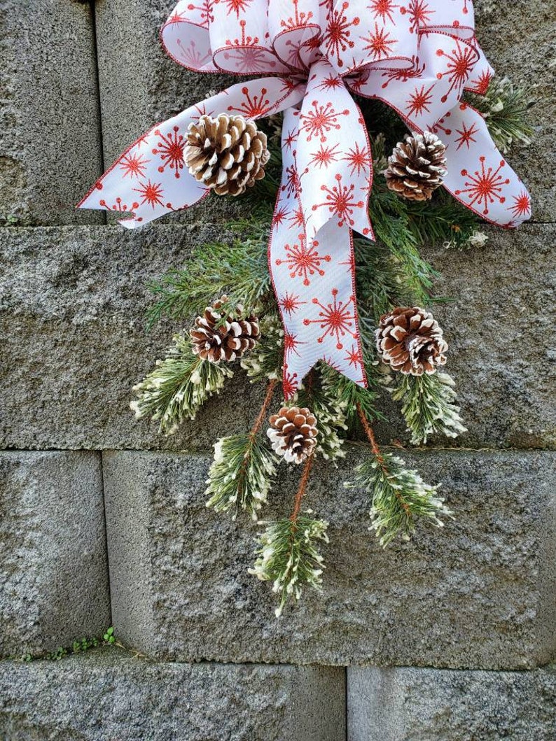 Pine Christmas Teardrop ~ Holiday Floral Decor