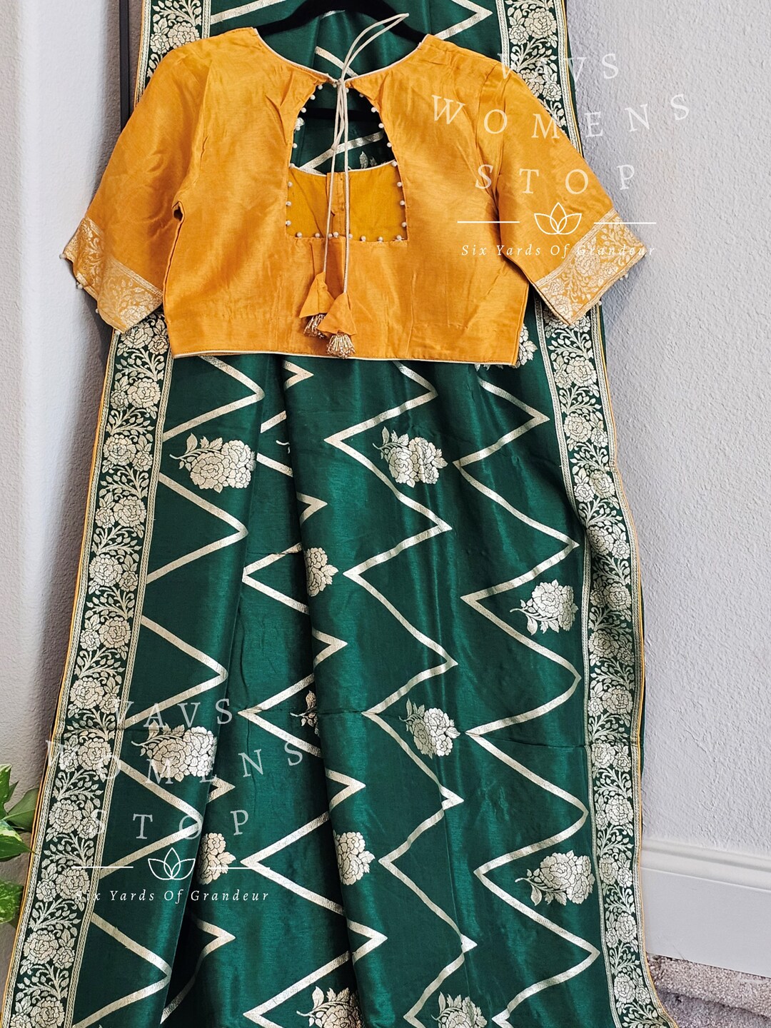 Munga Crepe Silk Saree - Blouse Size 40 Extends to 46! Ready to Ship ...