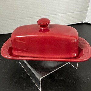 Longaberger Pottery Woven Traditions Paprika Maroon 1/4 Ib Covered Butter Dish with Knob Handle