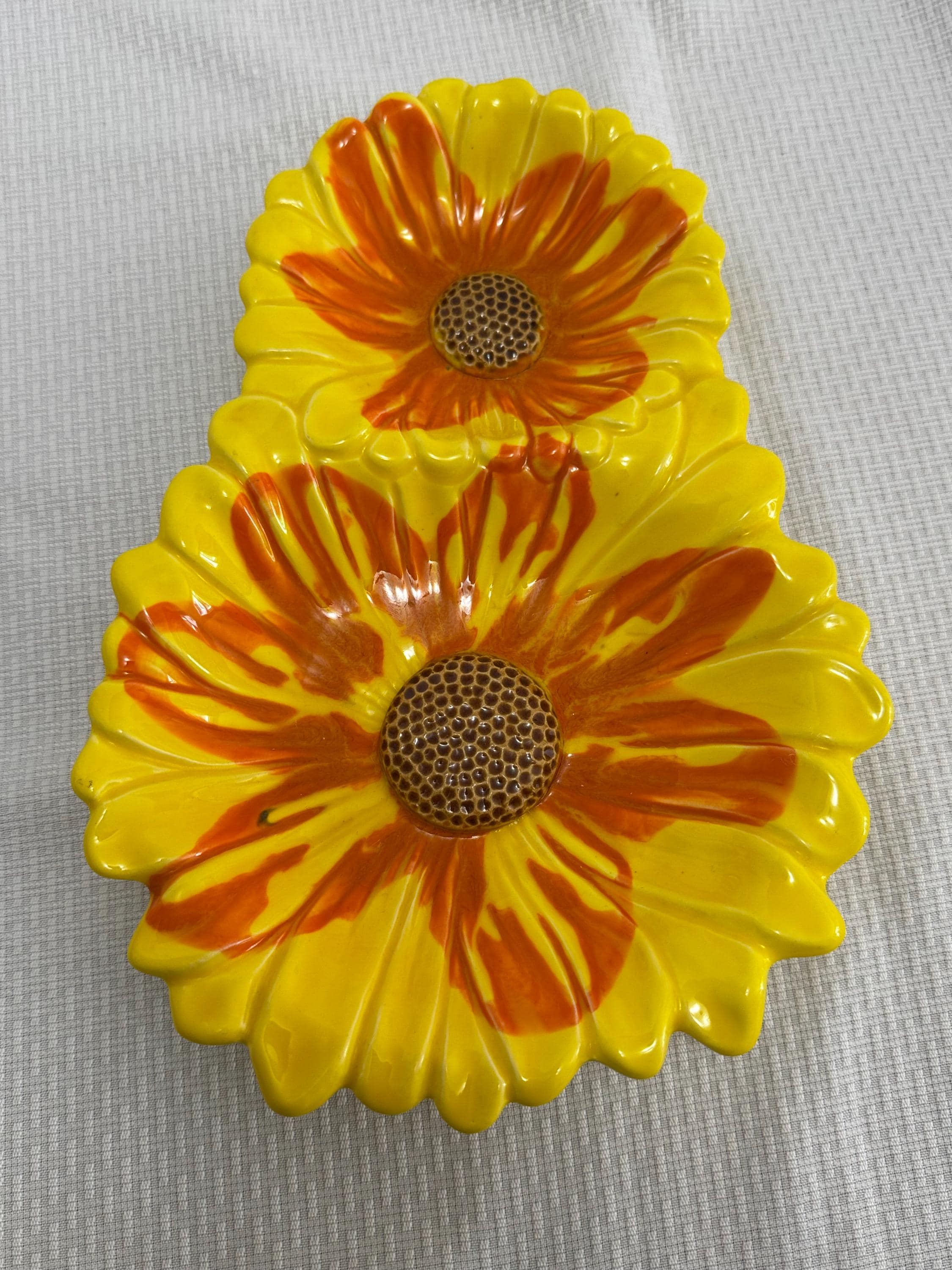 Mid Century Groovy Yellow and Orange Divided Dish With a Daisy