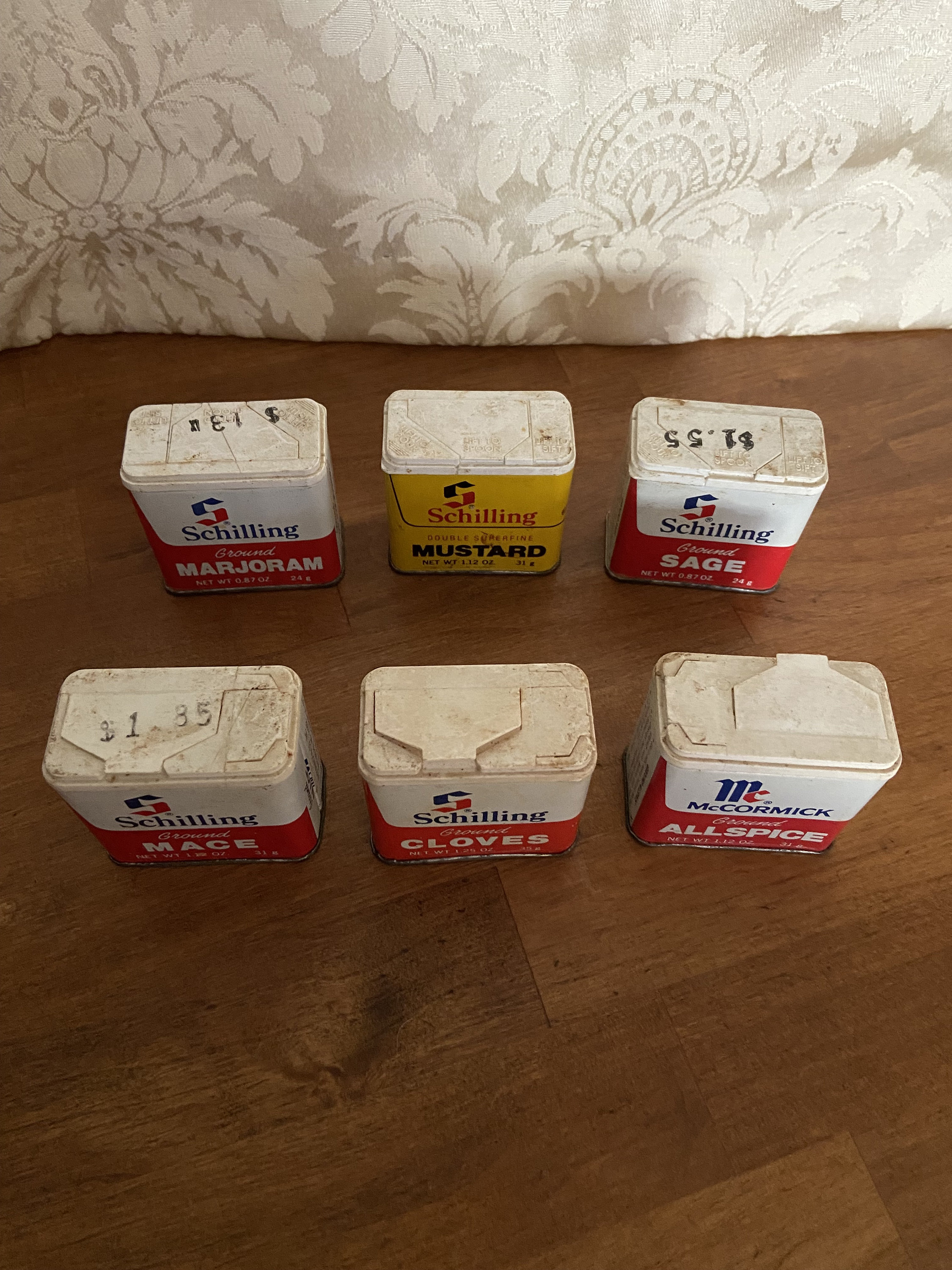 5 Schilling Spice Tins: Cloves, Mace, Marjoram, Sage, Mustard and
