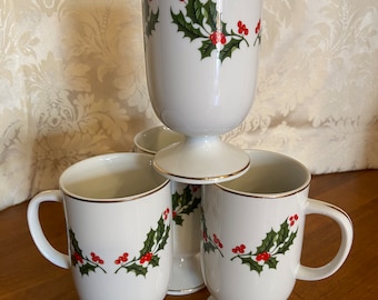 4 mid 1980’s Christmas Holly Berry 10oz Pedestal Mugs Fine Porcelain Made in Japan