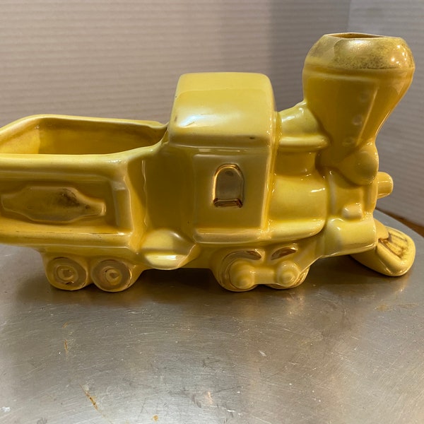 VTG ceramic Train engine with coal cart vintage planter  8”x 3”