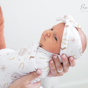 Conjunto de arrullo para niña FLORAL COWGIRL, Accesorios para bebé vaquera, Arrullo personalizado con nombre de bebé, Diadema para bebé niña