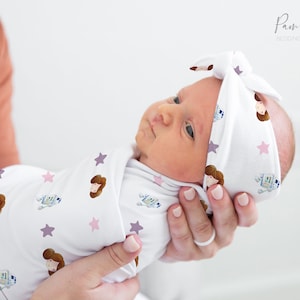 STAR WARS Baby Girl Swaddle Set, Accesorios para bebés de Star Wars, Swaddle personalizado con nombre de bebé, Diadema para niña