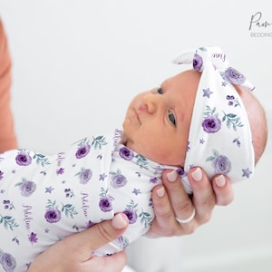 Floral swaddle Baby Girl Swaddle Set, Accesorios florales para bebés, Swaddle personalizado con nombre de bebé, Diadema para niñas