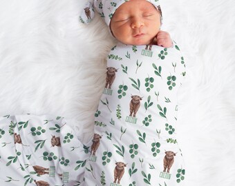 HIGHLAND COW Baby Boy Swaddle Set, Cow Baby Accesories, Personalized Baby Name Swaddle, Baby Boy Hat