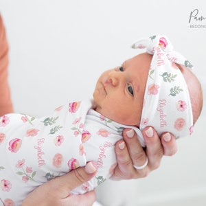 Conjunto de pañales para bebé niña con diseño floral rosa, accesorios florales para bebé, pañales personalizados con nombre para bebé, diadema para niña