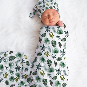 SAFARI Baby Boy Swaddle Set, Accesorios para bebés de la selva, Swaddle personalizado con nombre de bebé, Sombrero de bebé niño
