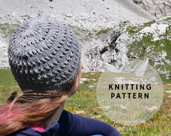 Knit hat pattern, knitted beanie pattern, knit cap pattern, eyelet toque pattern, fitted beanie pattern, easy knitting pattern