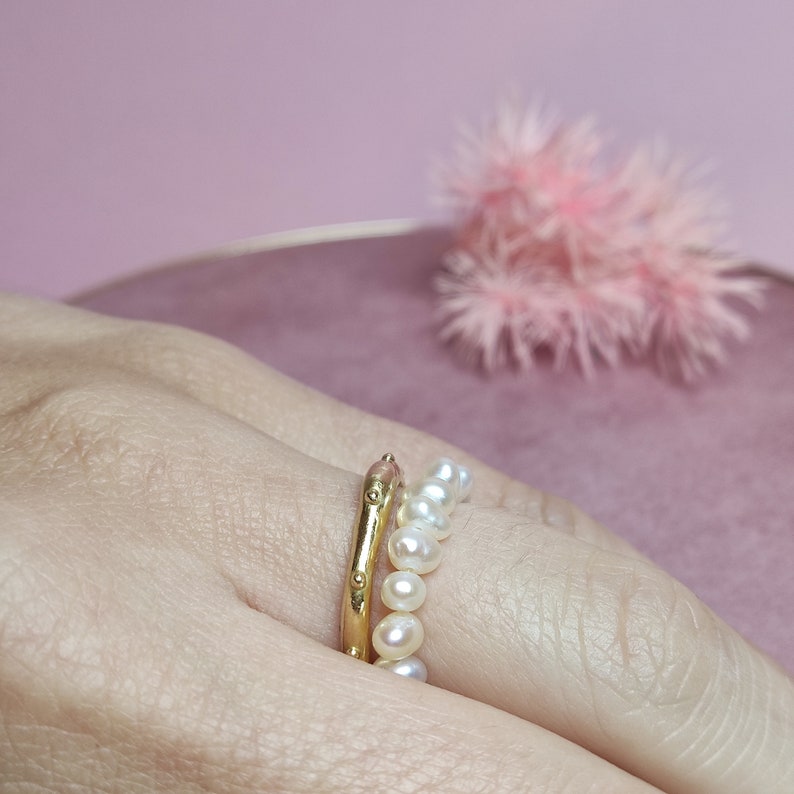 Round of Pearls Ring image 3