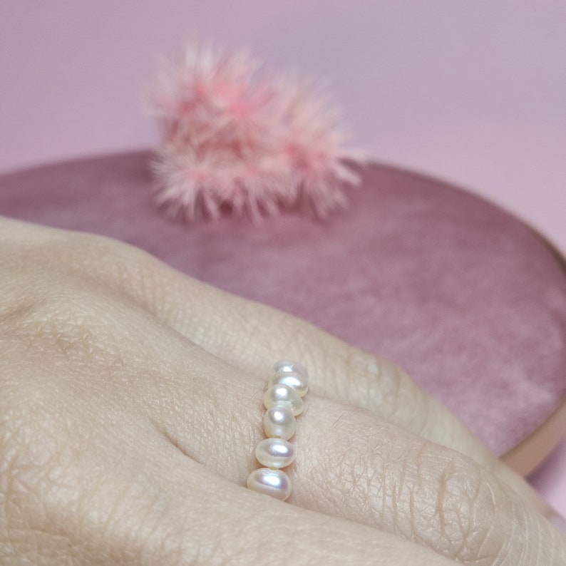 Round of Pearls Ring image 2