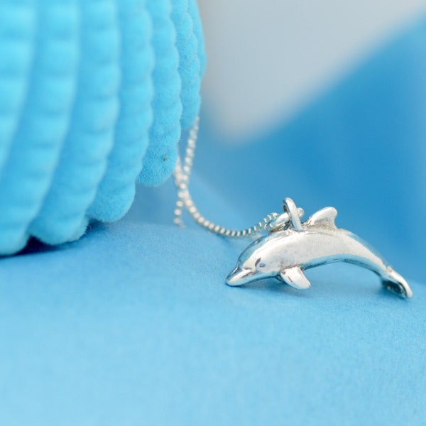 Mako Mermaid Mimmi Dolphin Pendant in Sterling Silver 925 FREE sterling silver chain