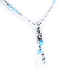 Wolf howling to the Moon with Genuine Turquoise Necklace  in Sterling Silver 925
