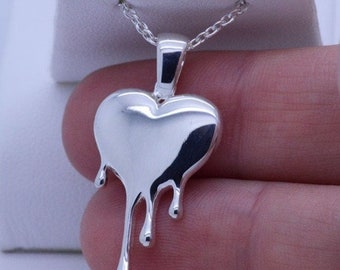 ネックレス・チョーカー Big Melting Heart Pendant (Silver) NECKLACE MELTING HEART IN SILVER — AV Jewelries